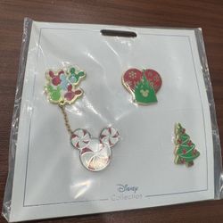 Disney Christmas Pins set 