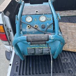 Malita air compressor