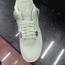Jordan 4 Seafoams