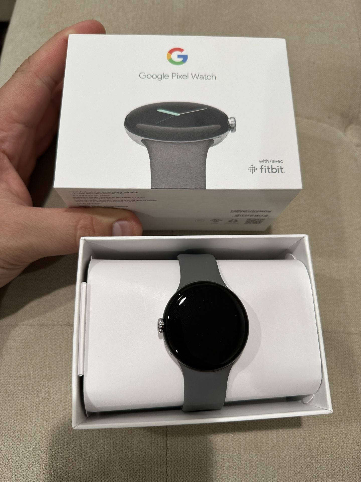 Selling SAMSUNG Google Pixel Watch Fitbit like New in Box