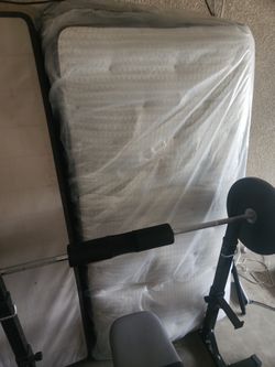 Beauty Rest Silver Hybrid Matress