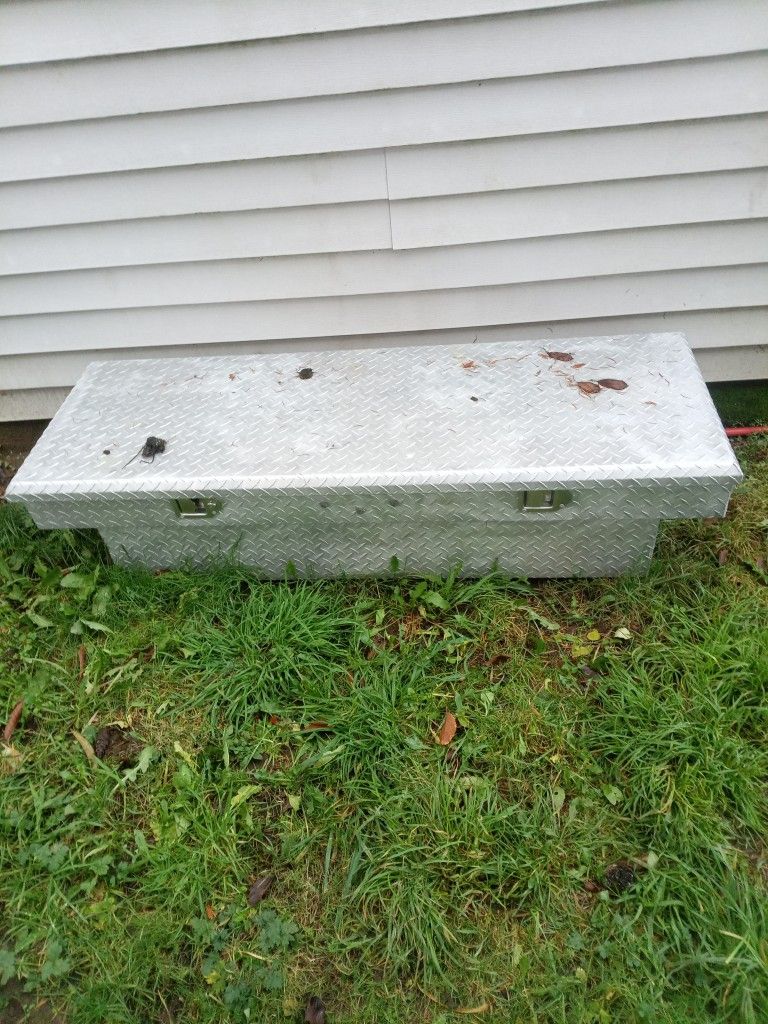 Diamond Plated Truck Box