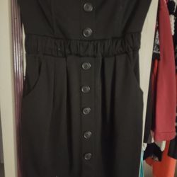Juniors/Women's Strapless Black Dress