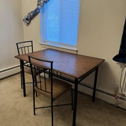 Kitchen Table With 2 Chairs  Good Condition 