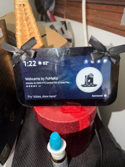 Amazon Echo Show (Works Great – Cracked Screen)