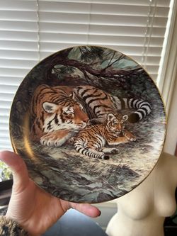 1990 Vintage Caeramic Plates by W.S. George. Endangered Species Edition-Set of 2