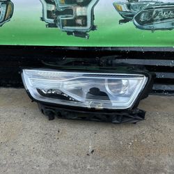 2016-2018 Audi Q3 Headlight Oem 