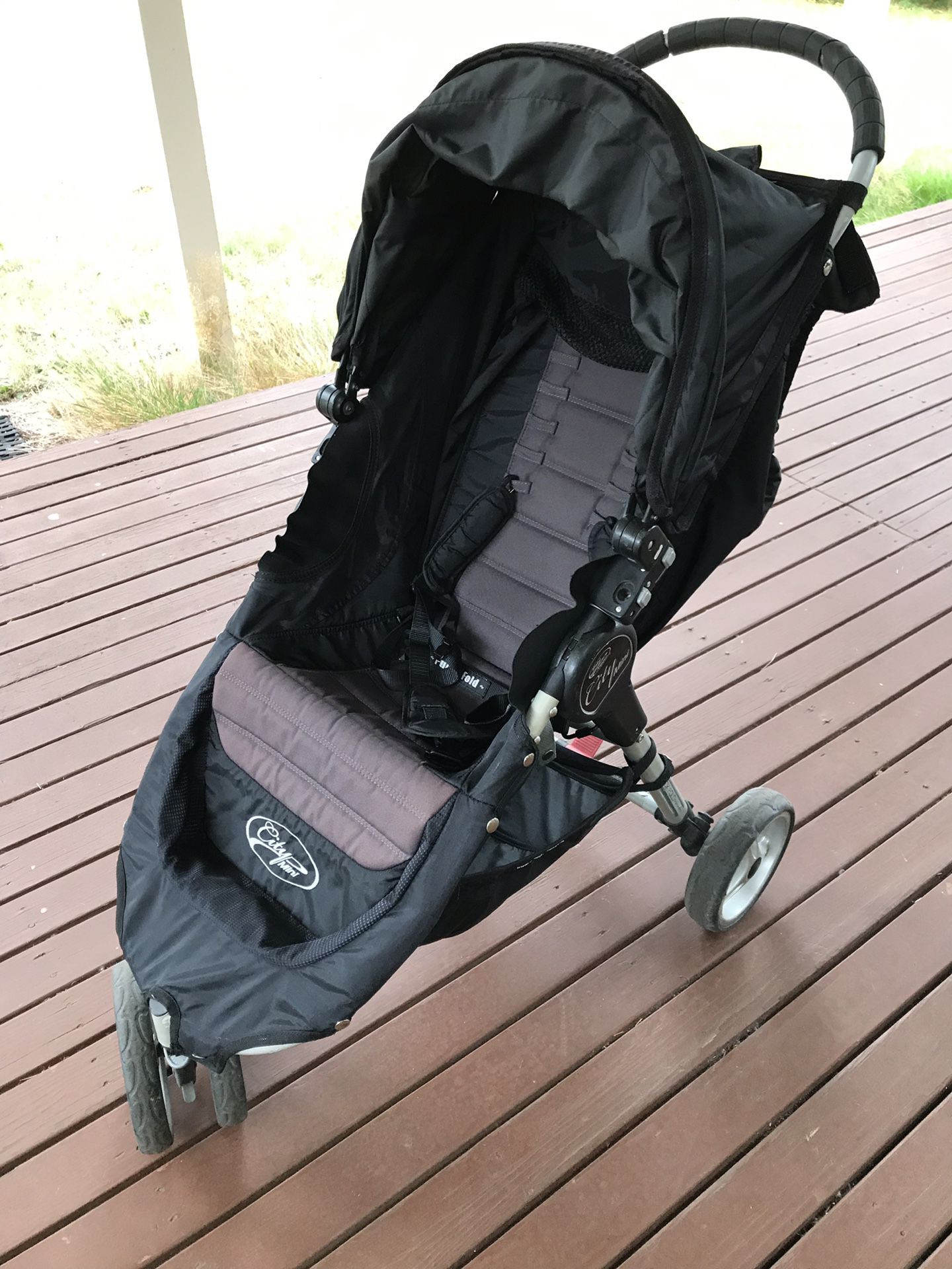Baby Jogger City Mini stroller with glider board