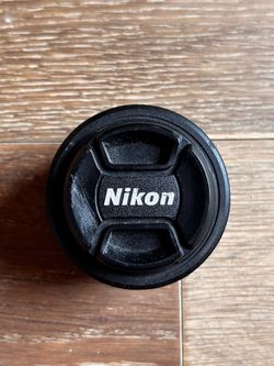 Nikon Lens AF-S DX NIKKOR 35mm f/1.8G Lens – Excellent Condition