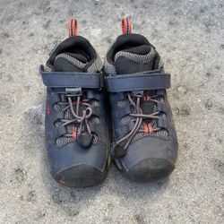 Keen Hiking Kids Shoes Size 8