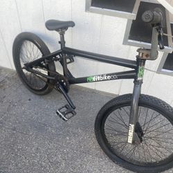Fit BMX bike