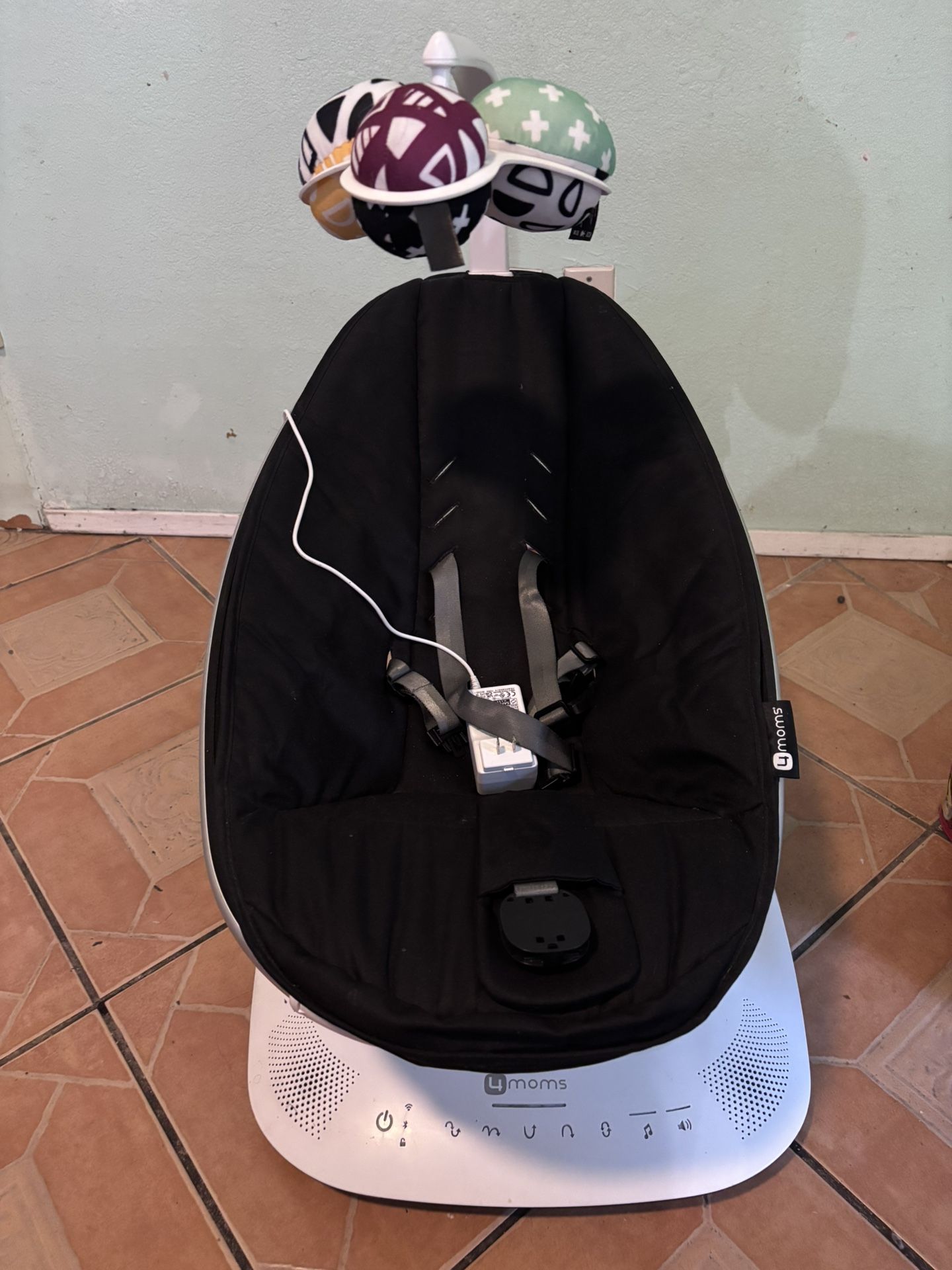 4moms mamaRoo Multi-motion Baby Swing