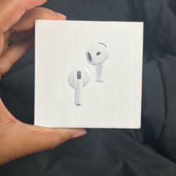 Airpods 4 with active noise cancellation