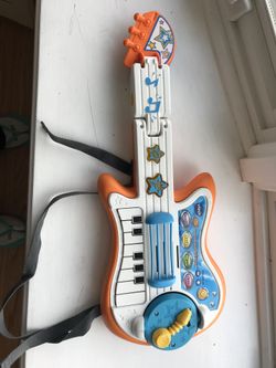 Kids Vtech strum and jam kidi musical guitar band in good condition barely used