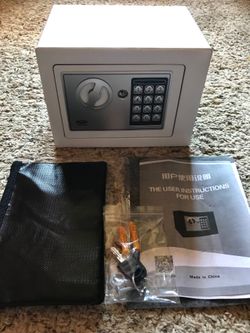 🔥 Brand New Fireproof Digital White  Safe Box with Fireproof Money Bag 🔥Brand New • Never Used