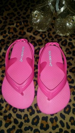 Size 7 Old Navy toddler sandals