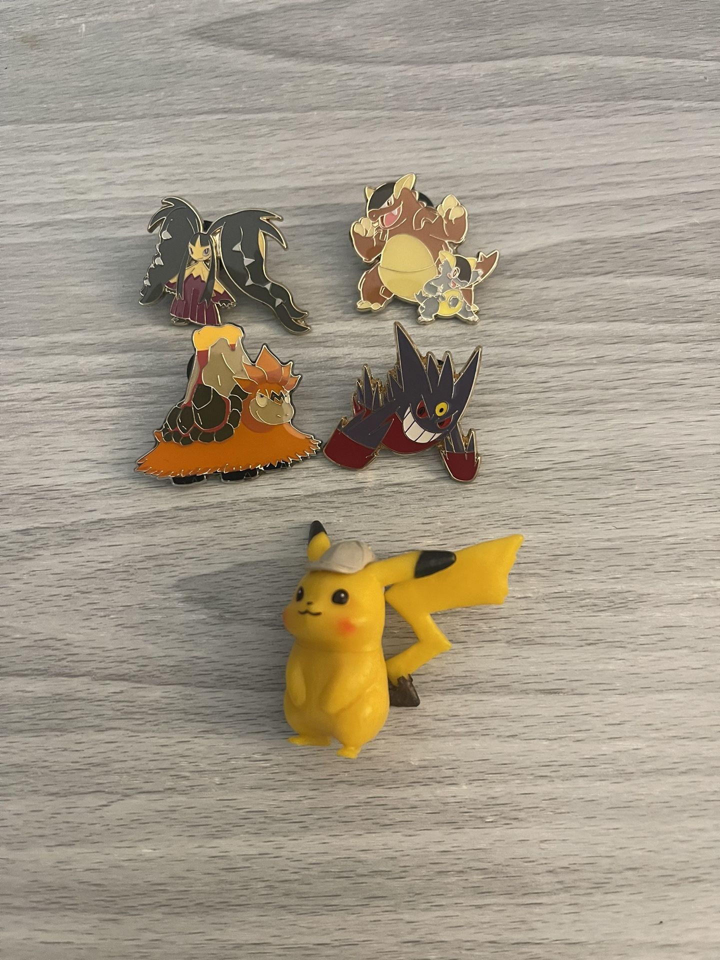 Pokemon Pins Lot