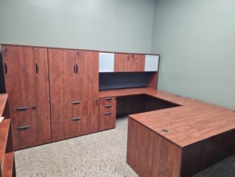 L-Shaped Desk w/ Hutch & Storage Tower for Sale – Message Us for Pricing
