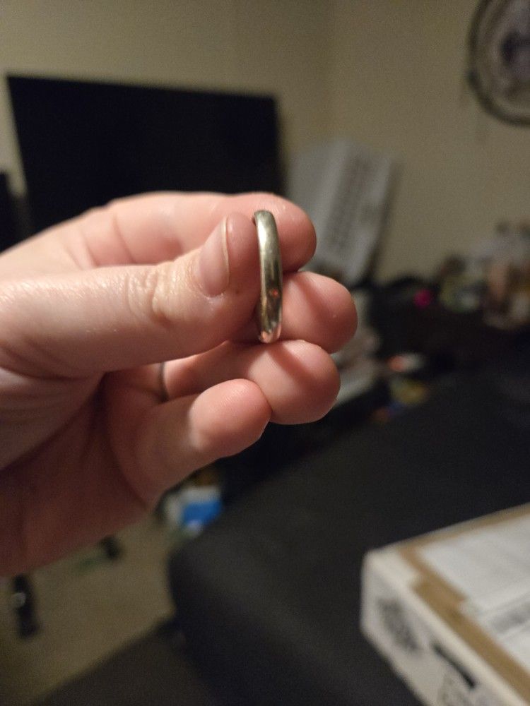 14 Karat White Gold Wedding Ring