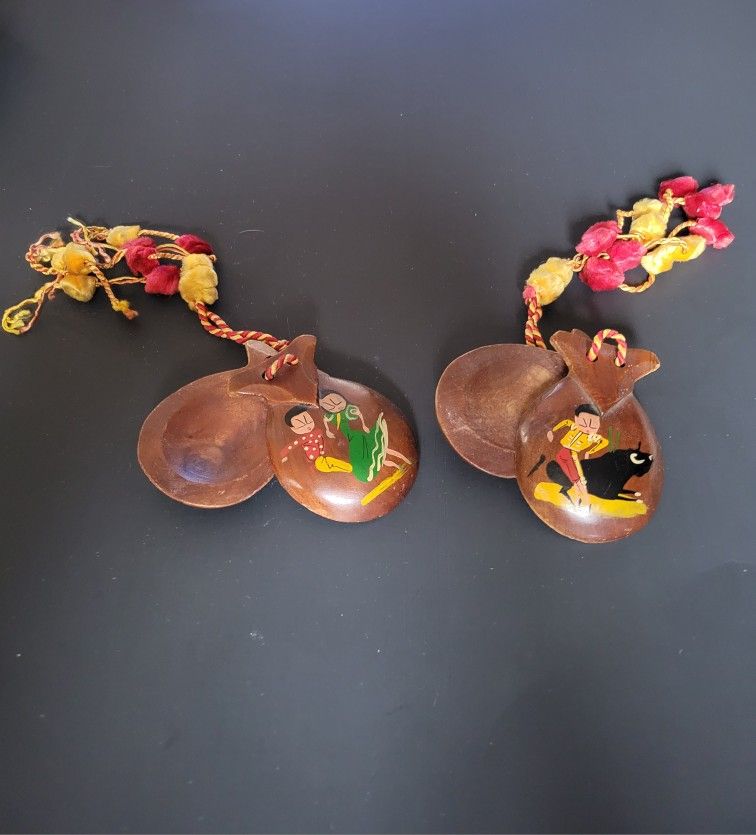 Set Of 2 Hand-carved Hand-painted Spanish Castanets