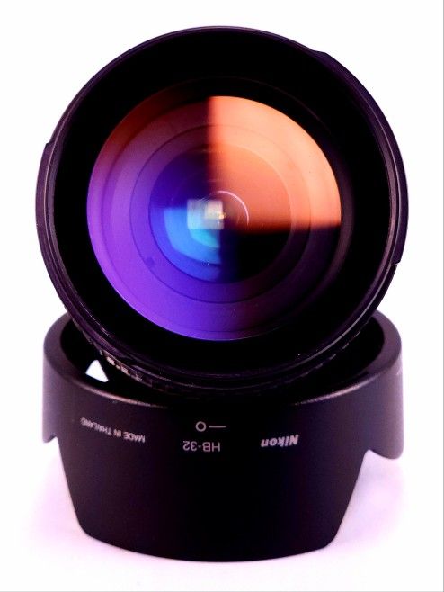 NIKON AF-S DX Nikkor 18-70mm f/3.5-4.5G ED Zoom Lens