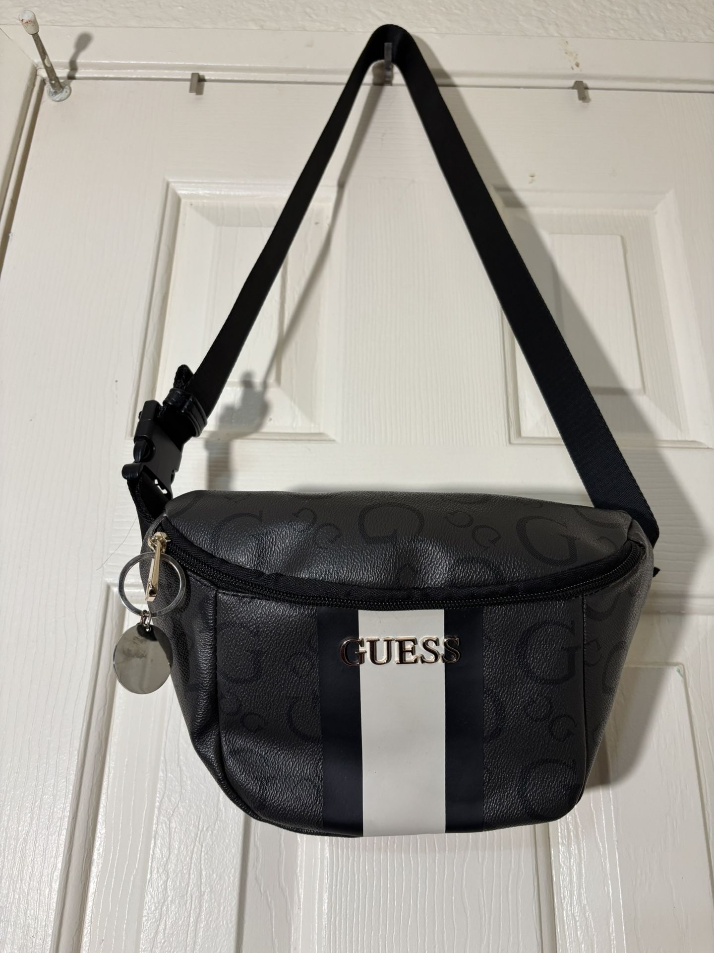 Guess Fanny Pack