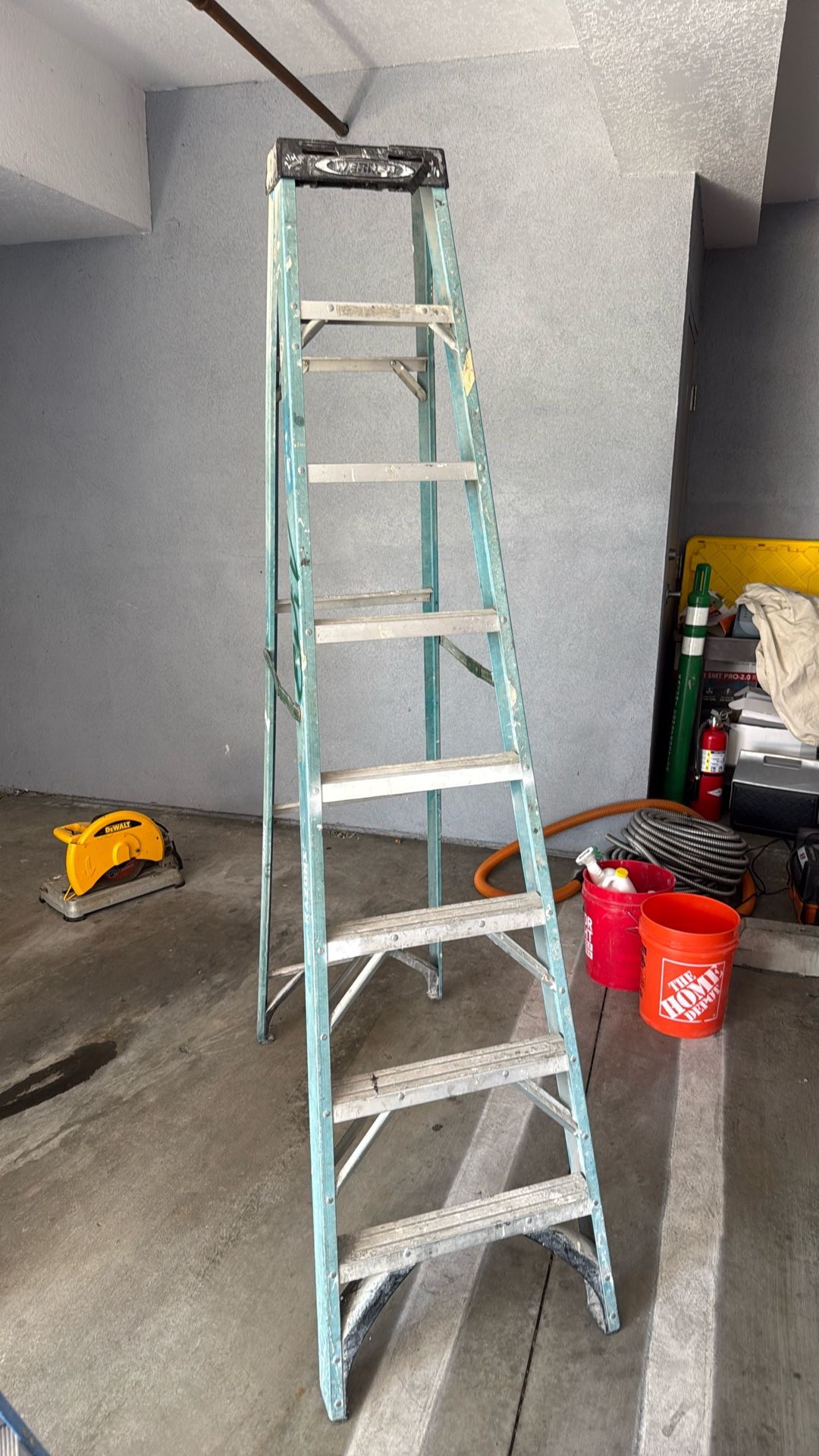 8’ Ladder