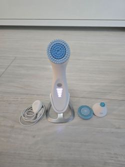 Nu skin  ageloc lumispa Electric Facial Cleansing Brush with Attachments