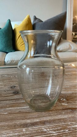 Glass vase