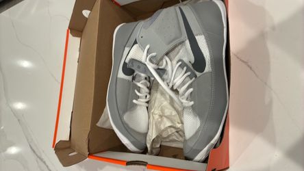 Nike High-Top Sneakers Gray White boxing shoes