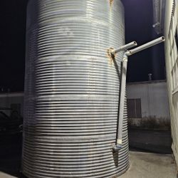 Metal Water Tank