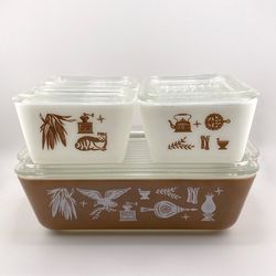 Pyrex early American refrigerator dish set