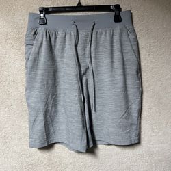 Lululemon THE Short Linerless 9” Mens Medium Grey