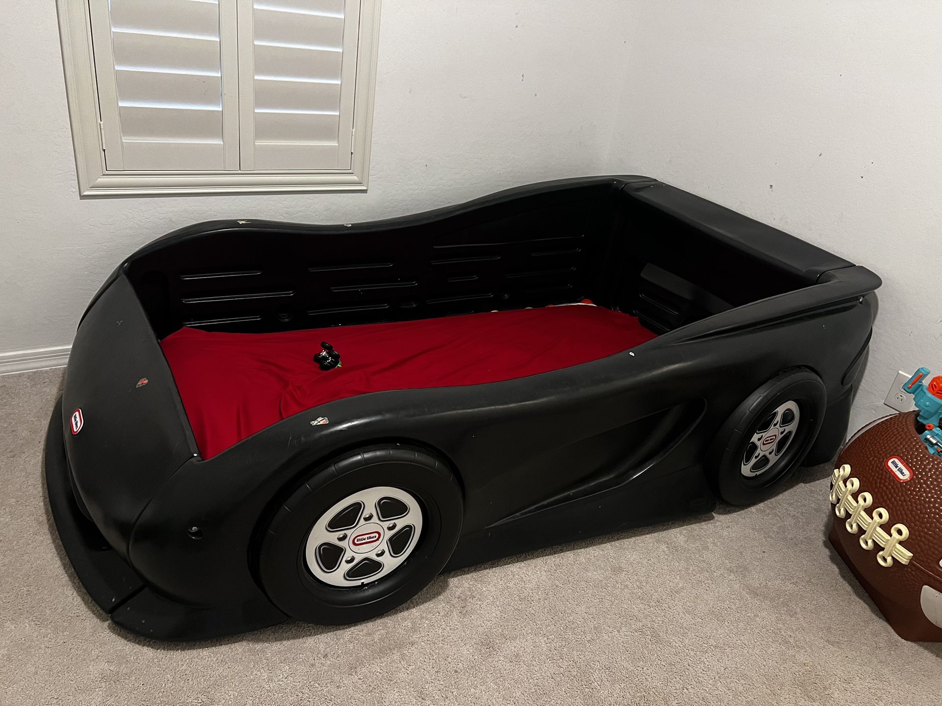 Black Little Tikes Car bed