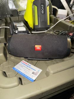 JBL charge 3