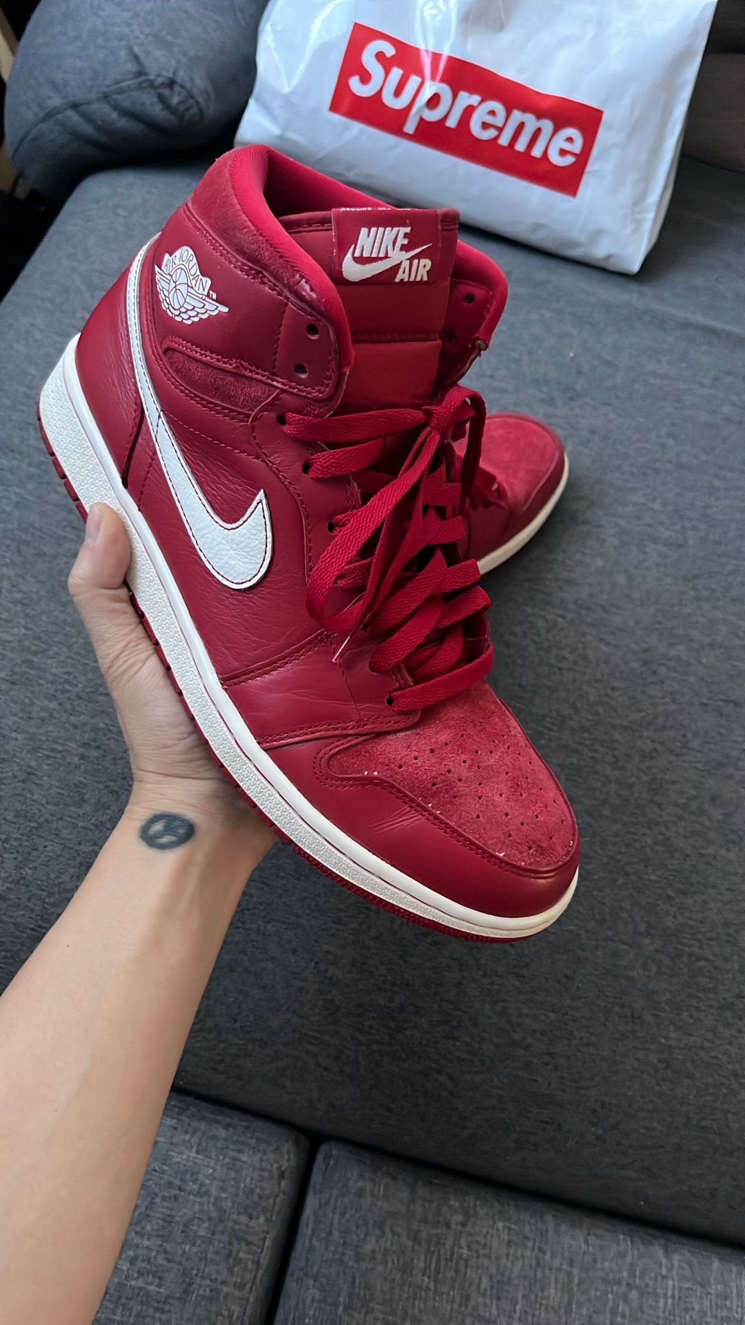 Nike Air Jordan 1 Gym Red Size 9.5 Pre Owned