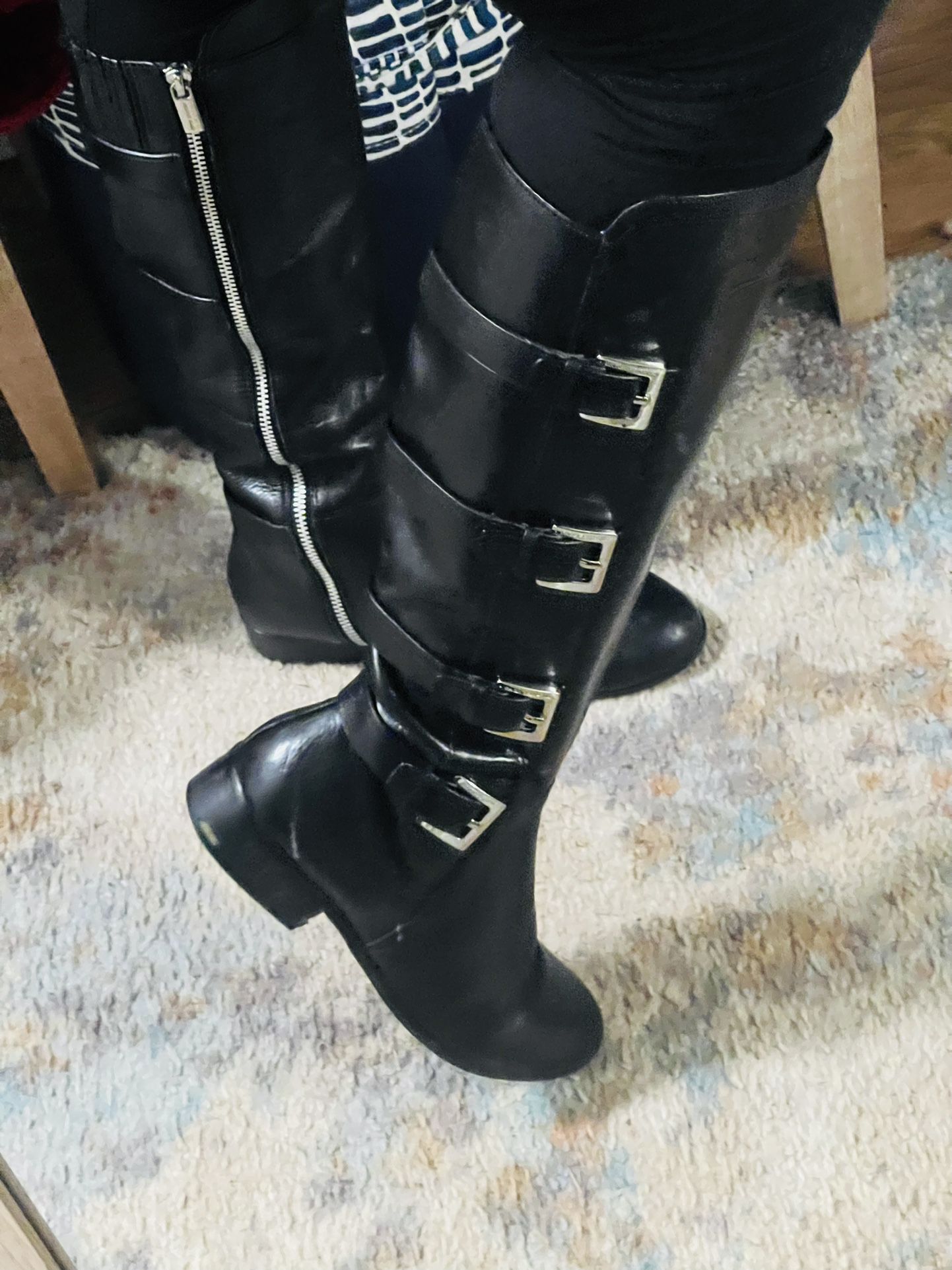 Michael Kors Ladies Size 8 Black Boots