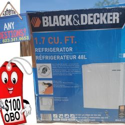 Black & Decker mini fridge