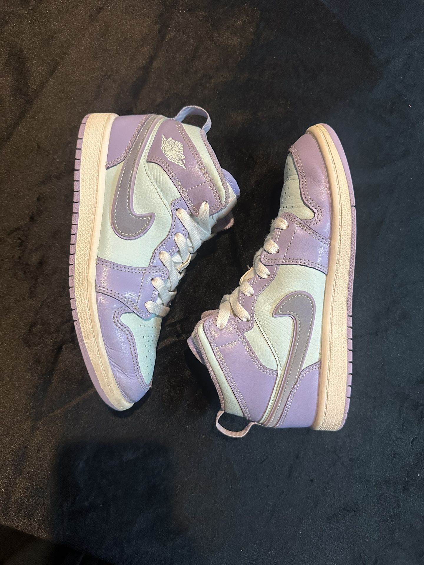 💜Air Jordan 1 Mid “Purple Pulse”