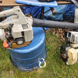 ECHO PB-2200  GAS LEAF BLOWER  FOR PARTS  OR FIX.