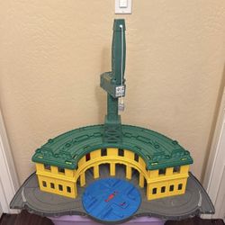 Fisher Price Thomas & Friends Large Super Station 