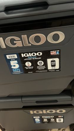 Igloo Maxcold Latitude 62 Qt Roller Cooler