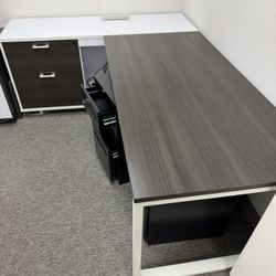 2 Luxury Office Desks