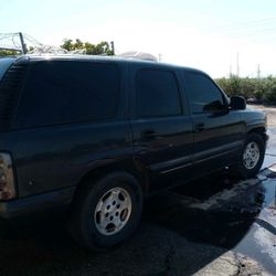 Chevy Tahoe 2003. ( Clean Title )