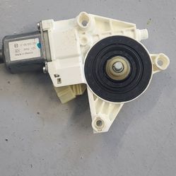 2006 Mercedes Ml500 Right Rear Window Motor.
