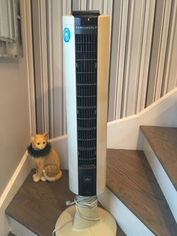 Sharper image Negative ion oscillating upright Fan With Remote 