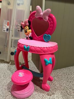 Minnie Mouse Vanity