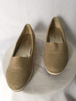 Women shoes Catherines size 8 W