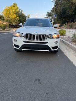 BMW X3 White SUV