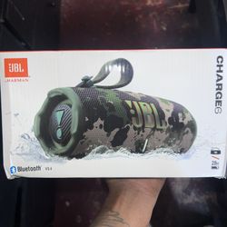 JBL CHARGE 6 (CAMO)